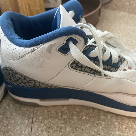 Men’s Jordan Retro 3 - Picture 4 of 11